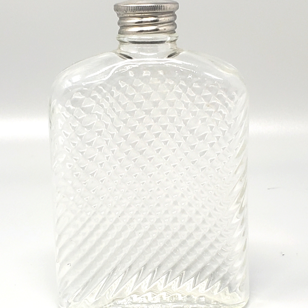 1927 Universal Glass Bottle With Metal Lid